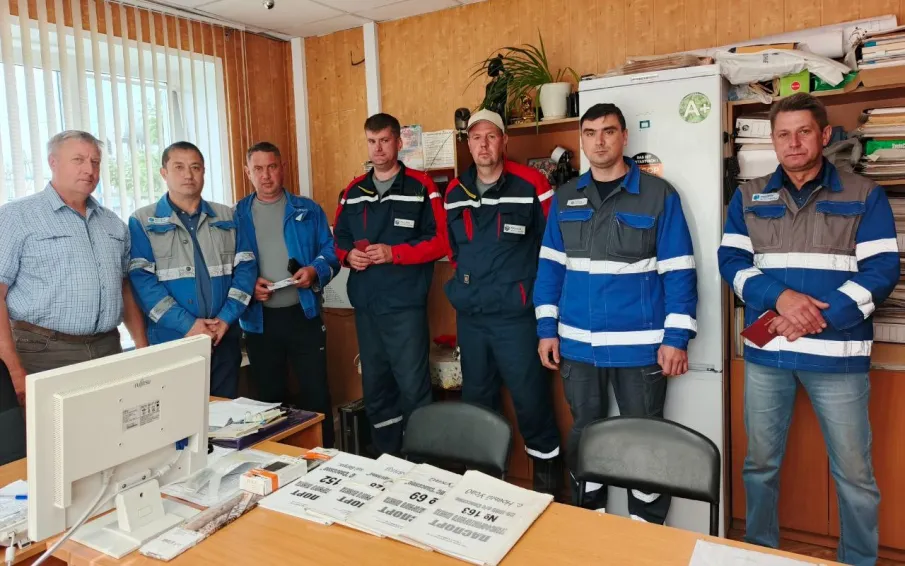 Вручение значков Всероссийского физкультурно-спортивного комплекса "Готов к труду и обороне"