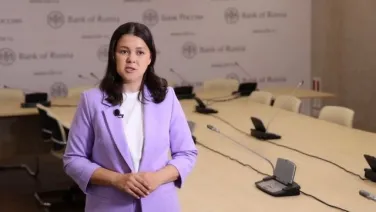 С 2024 года в России начала работать программа долгосрочных сбережений – ПДС. В чем суть программы и какие возможности она дает – разбираем вместе с Банком России. Узнаем также:  - Как государство софинансирует взносы граждан по программе - Сколько можно заключить договоров долгосрочных сбережений - Как защищены сбережения в ПДС - Можно ли перевести деньги по ПДС из одного негосударственного пенсионного фонда в другой