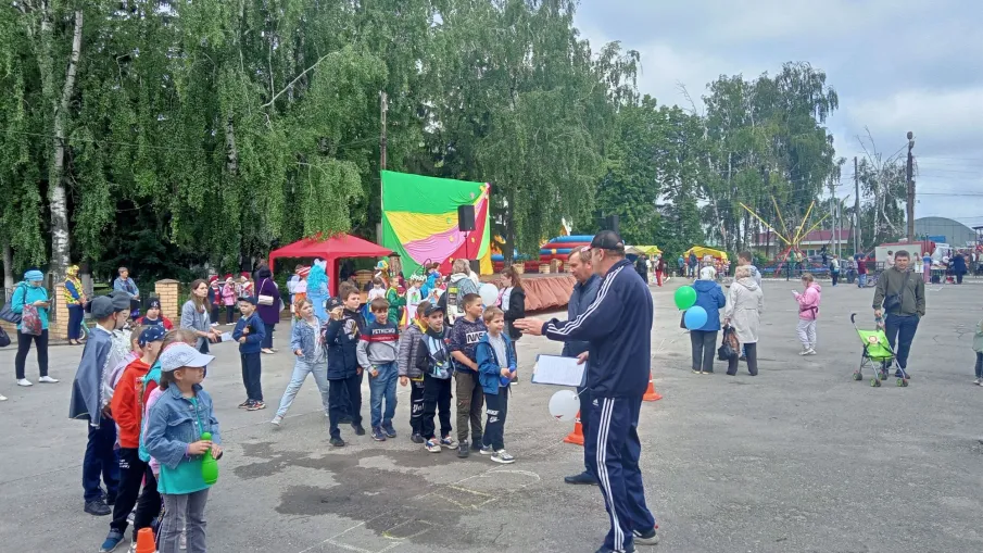 Веселые эстафеты на "Поле Чудес"