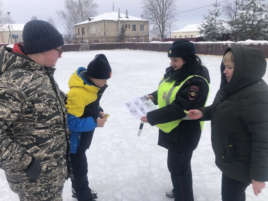 Полицейские совместно с Общественным советом провели Акцию "Каникулы без ДТП"