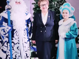 Поздравление главы местного самоуправления Спасского муниципального округа Татьяны Валентиновны Бирюковой с новогодними праздниками
